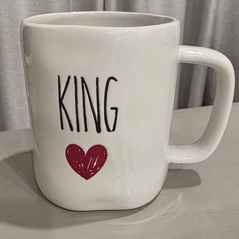 New Global Design Connections King Mug